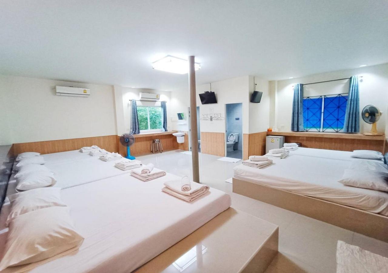 กู๊ดวิวสัตหีบ Hotel ภายนอก รูปภาพ