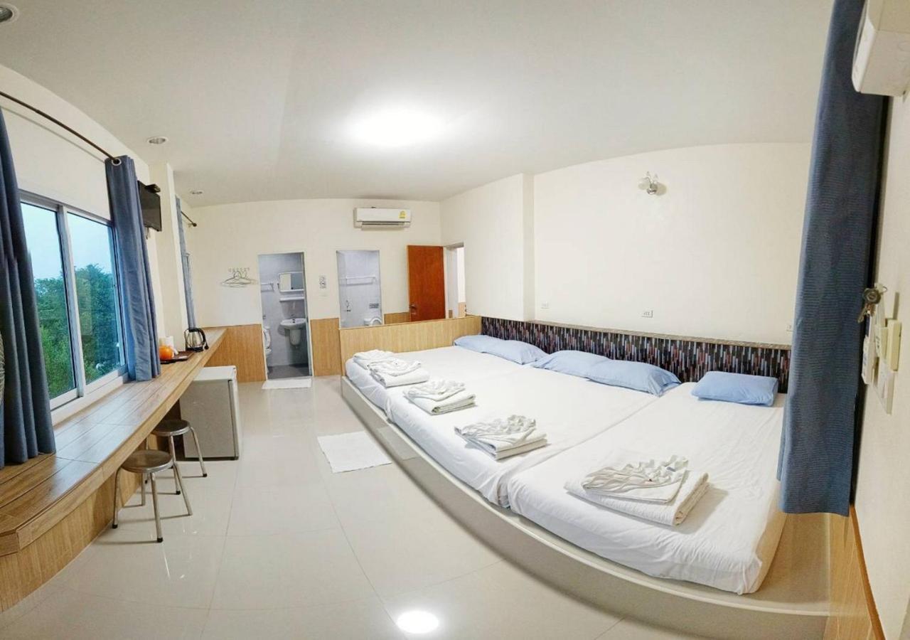 กู๊ดวิวสัตหีบ Hotel ภายนอก รูปภาพ